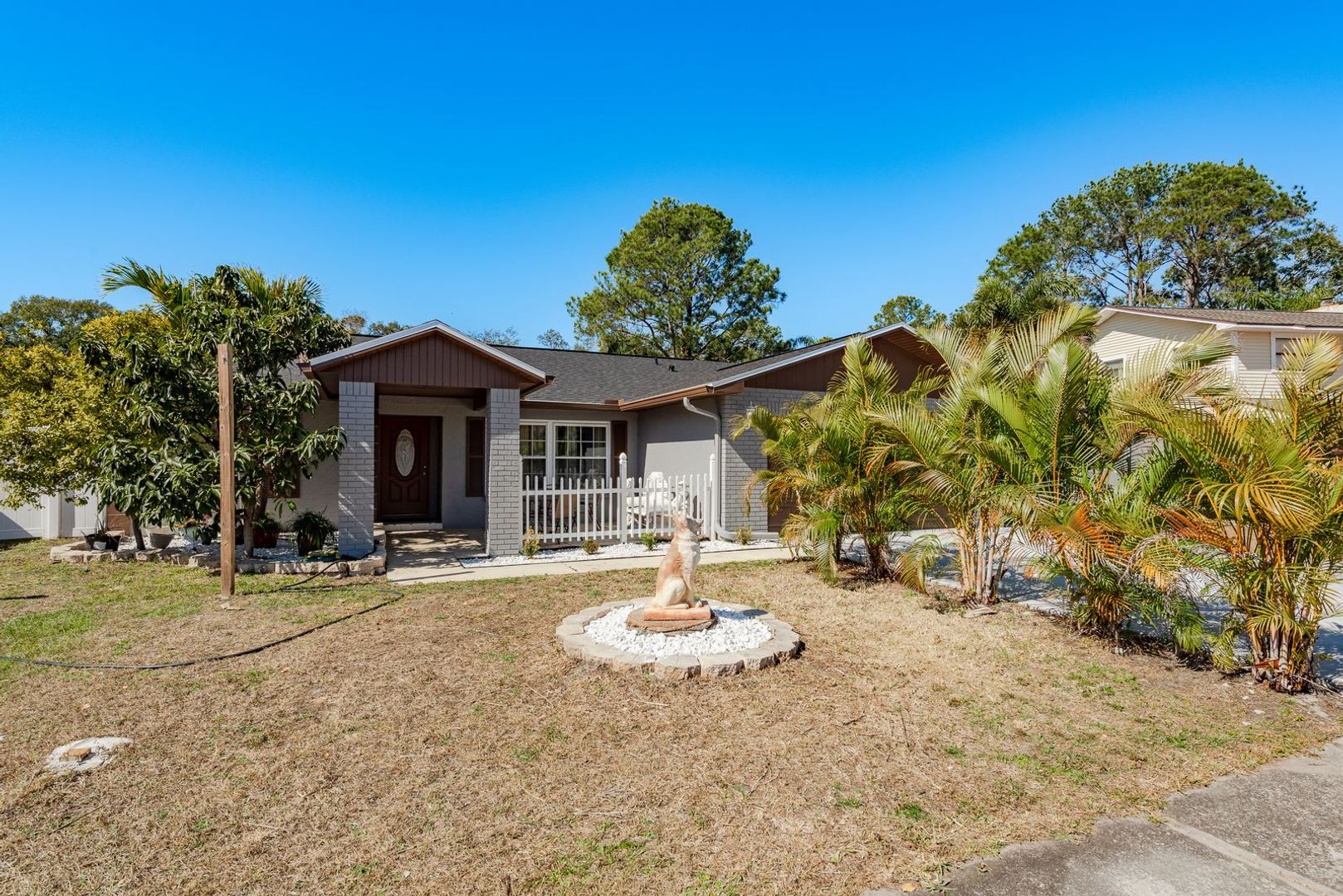 Tampa House: 7912 SOARING TRAIL LN