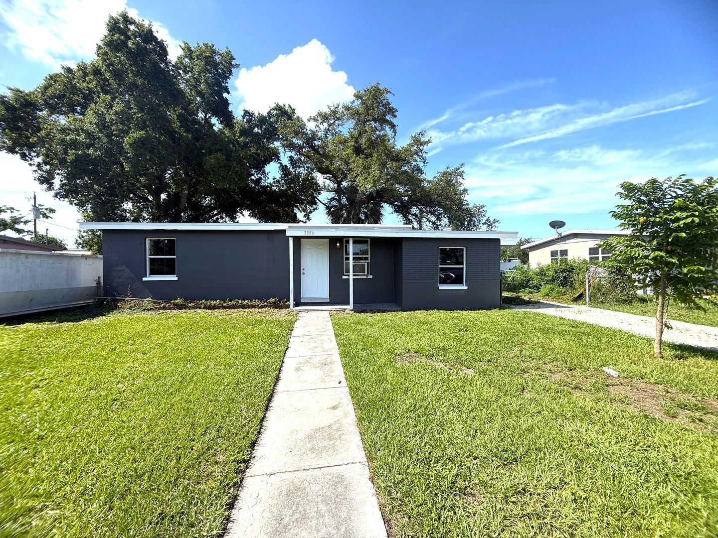 Ft. Myers House: 3350 Apache St.