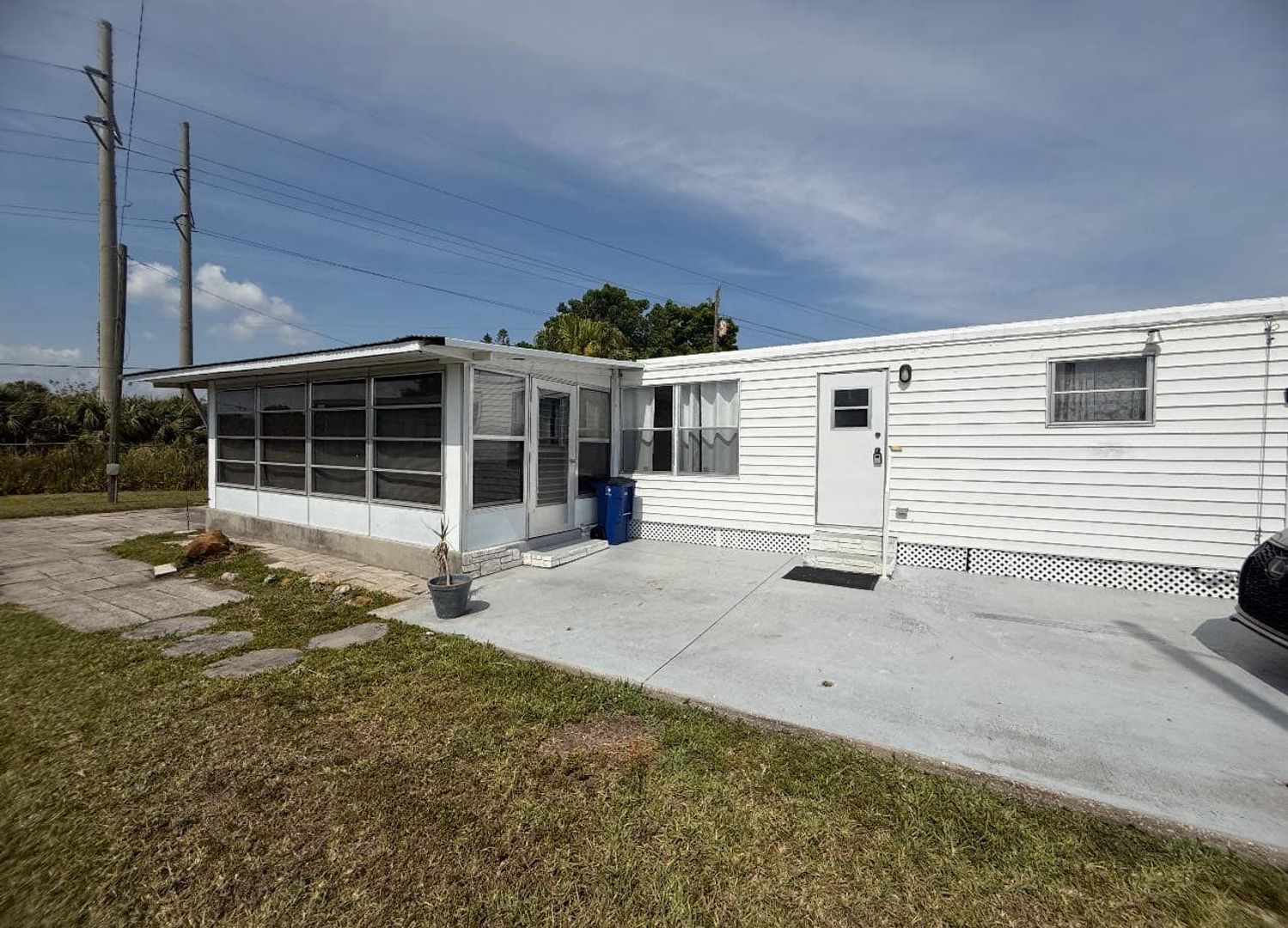 North Ft Myers House: 249 Fireball Ln