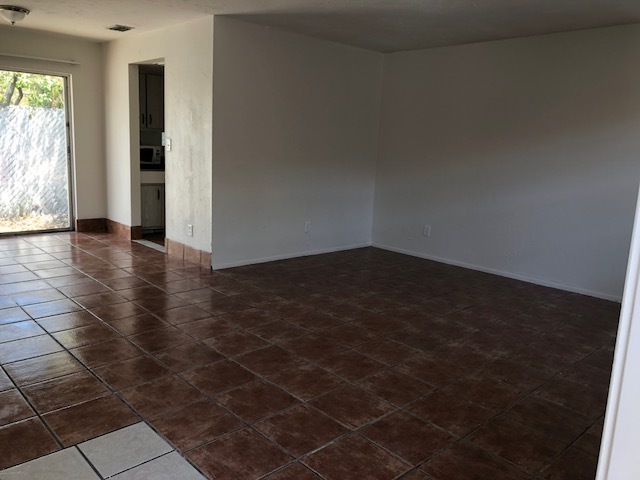 Fort Myers Apartment: 3754-56 Desoto Ave