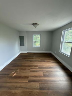 All Utilities Included And First Months Rent Free!!! – photo 1