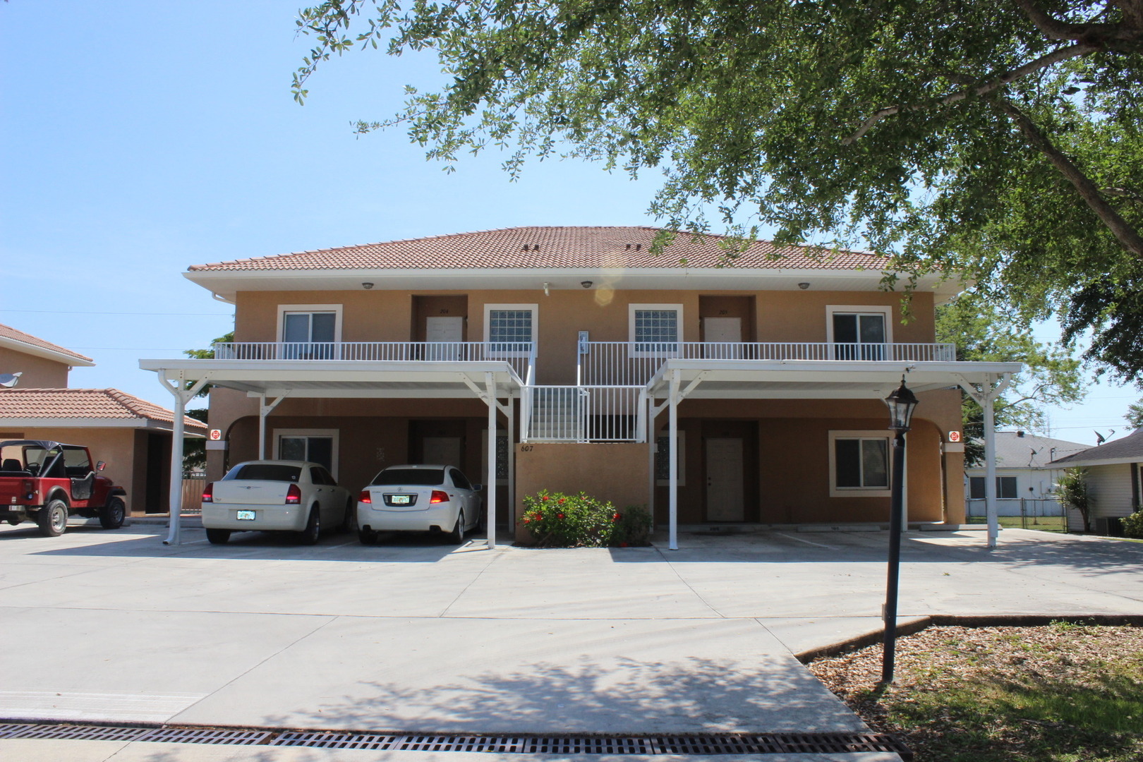 Cape Coral Apartment: 607 SE 13th Place