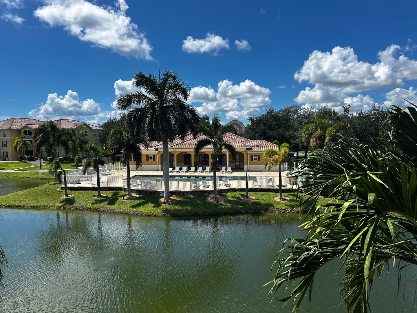 Fort Myers House: 4121 Residence Dr