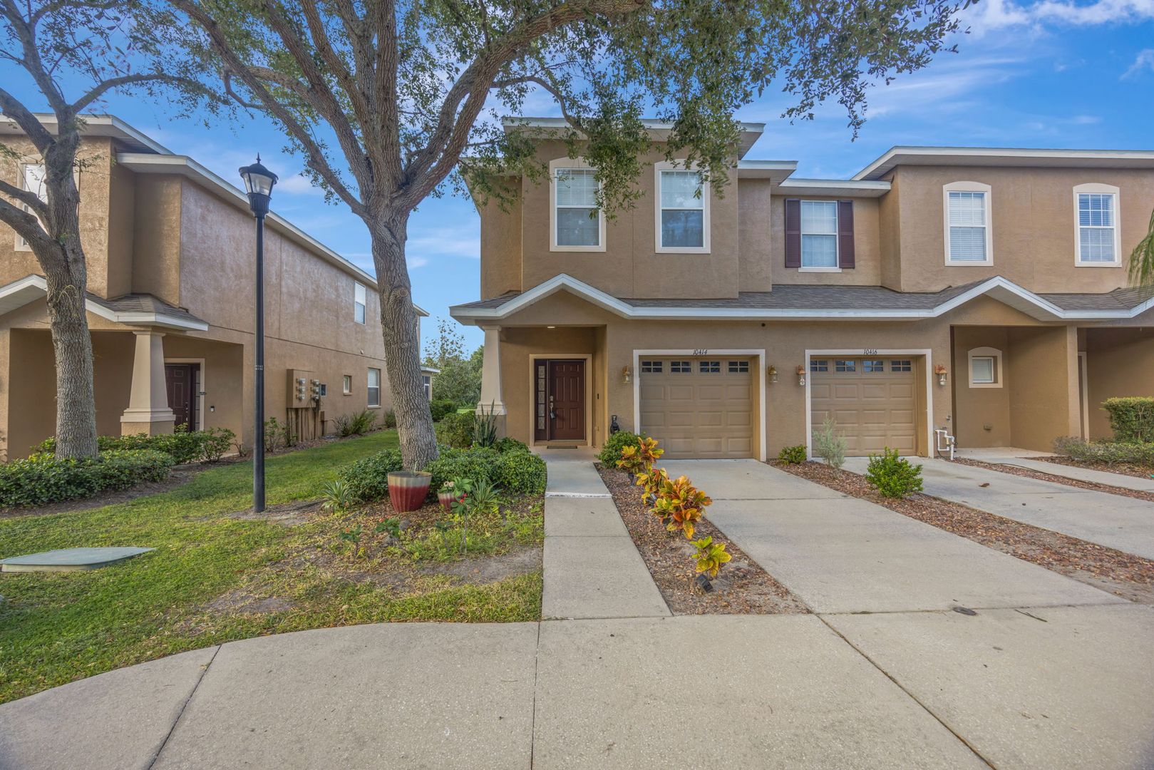 Riverview Townhome: 10414 Tulip Field Way