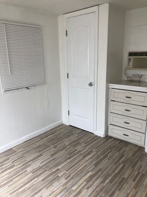 One Bedroom One Bathroom Beautiful Trailer in Hobe Sound Florida.