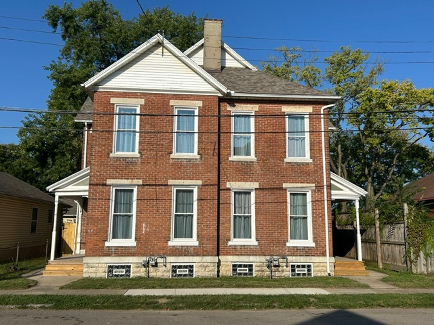 Dayton Apartment: 19-21 S. Van Lear St.