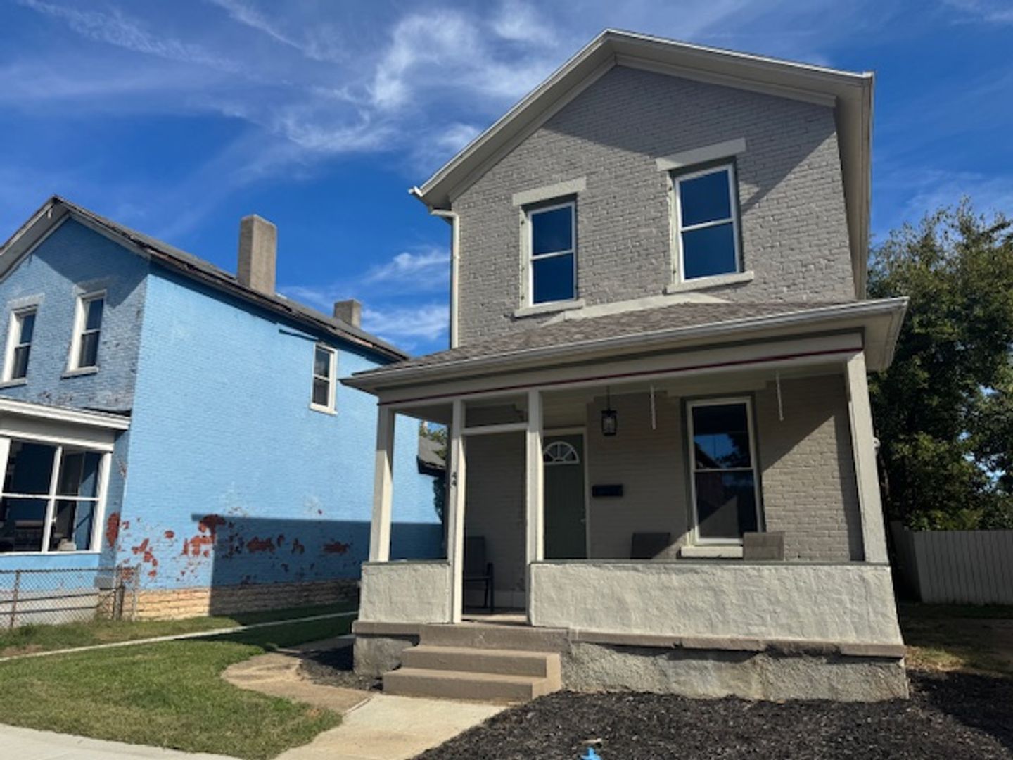 Dayton House: 44 Bell St.