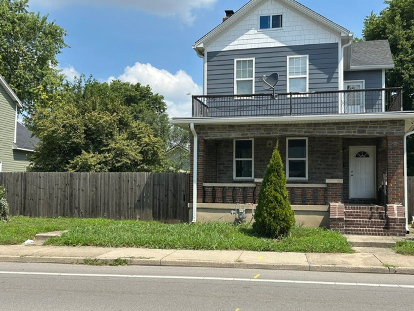 Dayton Apartment: 925 Xenia Ave.