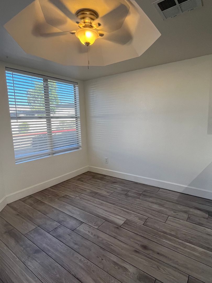 Scottsdale Apartment: 16818 N 56th St