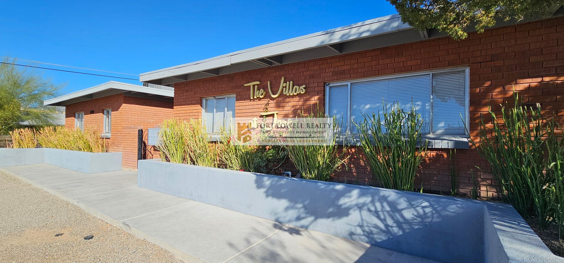 Tucson Apartment: 1010 N Jones Blvd