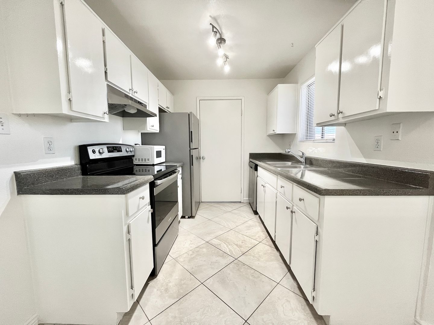 Scottsdale Apartment: 16818 N 56th St