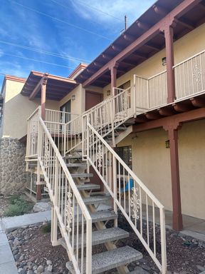 AVAILABLE NOW! ON BUS LINE - 3 bedroom 2 bath UPSTAIRS UNIT – photo 1