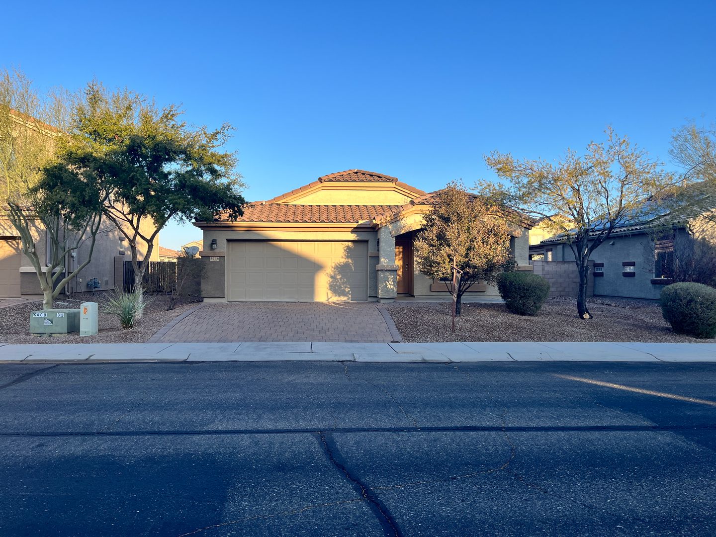 Marana House: 8736 W. Saguaro Moon Rd