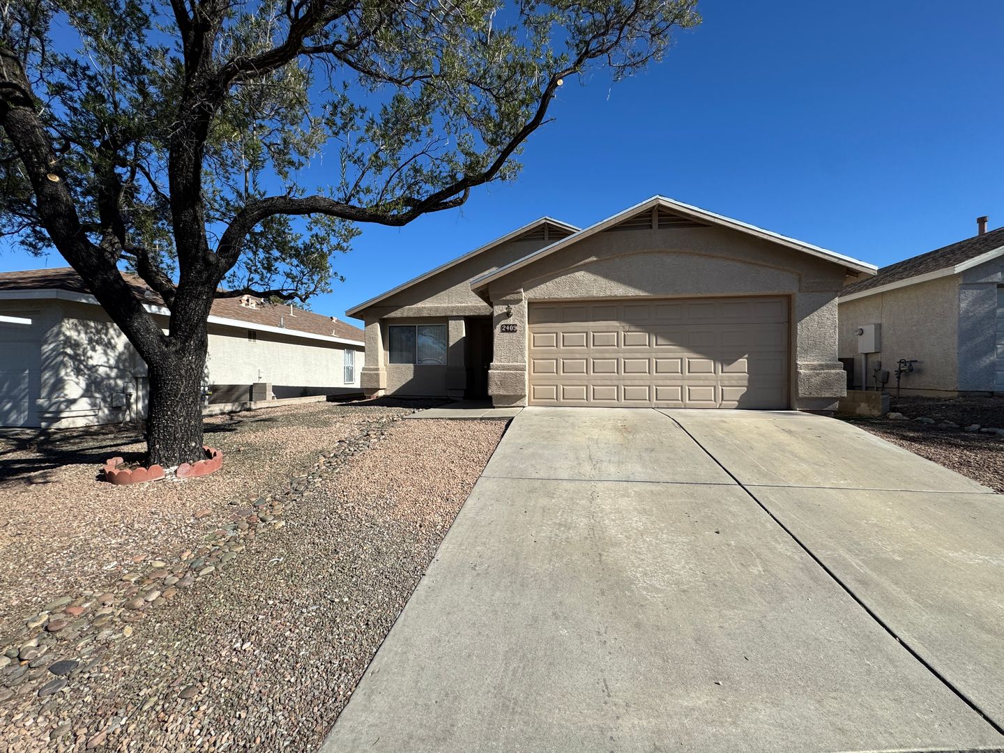 Tucson House: 2409 S Saint Thomas Aquinas Dr