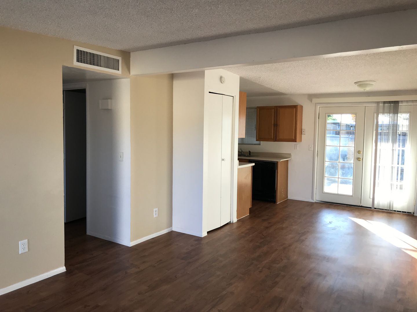 Tucson Townhome: 3996 S Evergreen Ave
