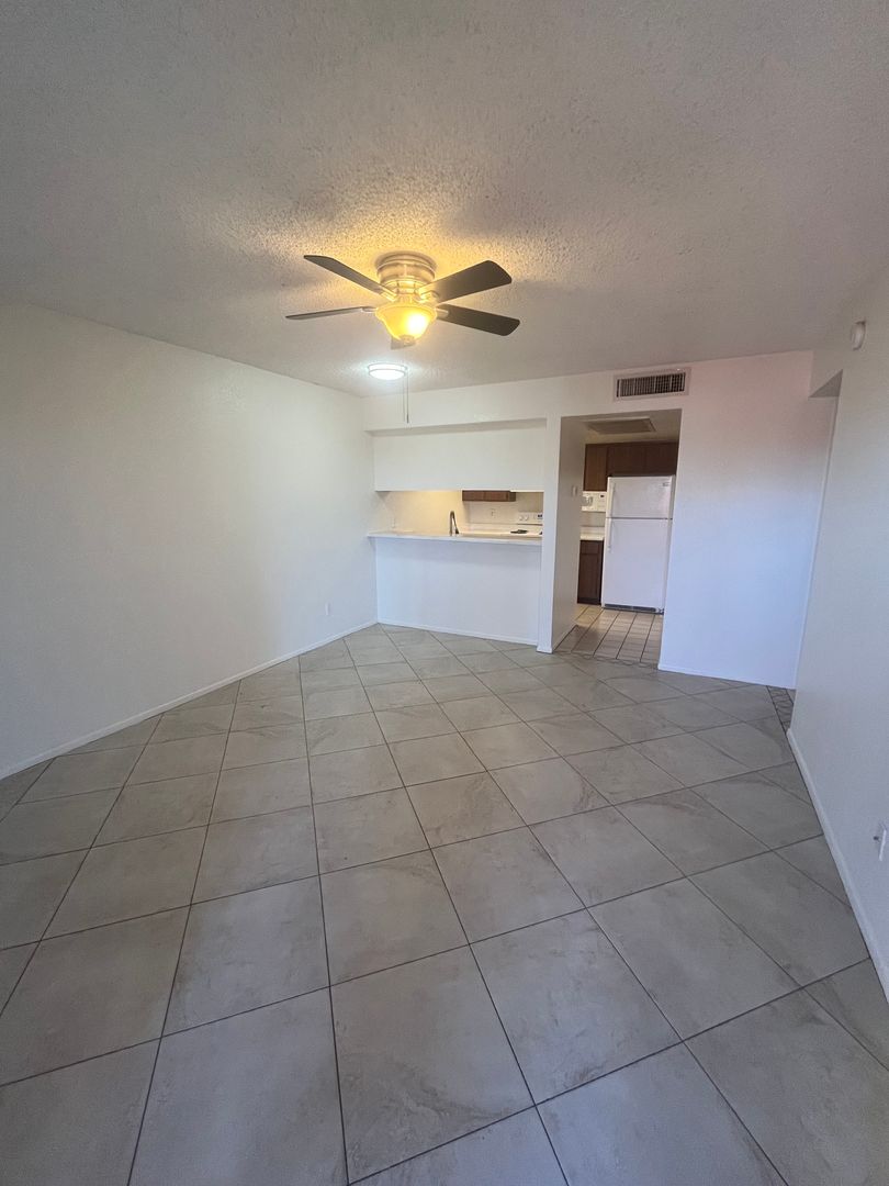 Tempe Apartment: 1201 S Mcclintock Dr