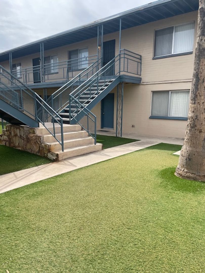 Tucson Apartment: 1402 N Craycroft Rd
