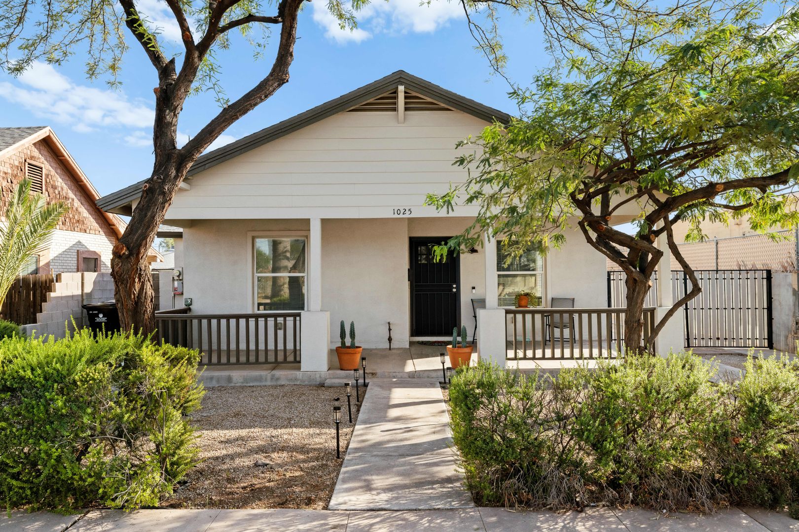 Phoenix House: 1025 E Portland St