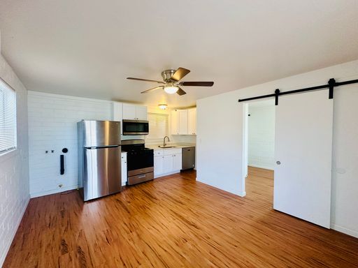 1 Month Free Move In Special! 1 Bedroom Cottage Remodeled with Off Street Parking, W/D Hook Ups, Dishwasher and Microwave! – photo 1