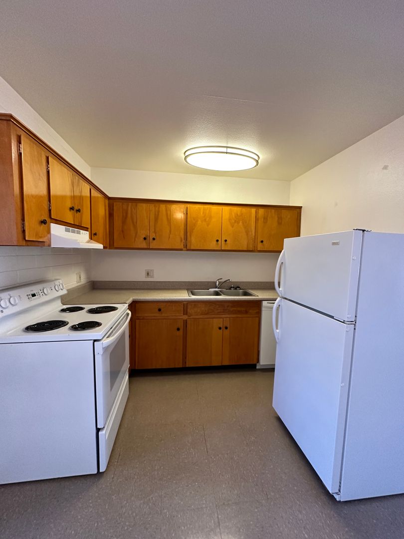 Tucson Apartment: 1511 N Craycroft Rd