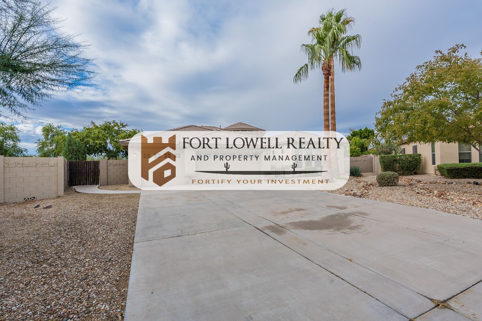 Litchfield Park House: 13354 W San Miguel Ave