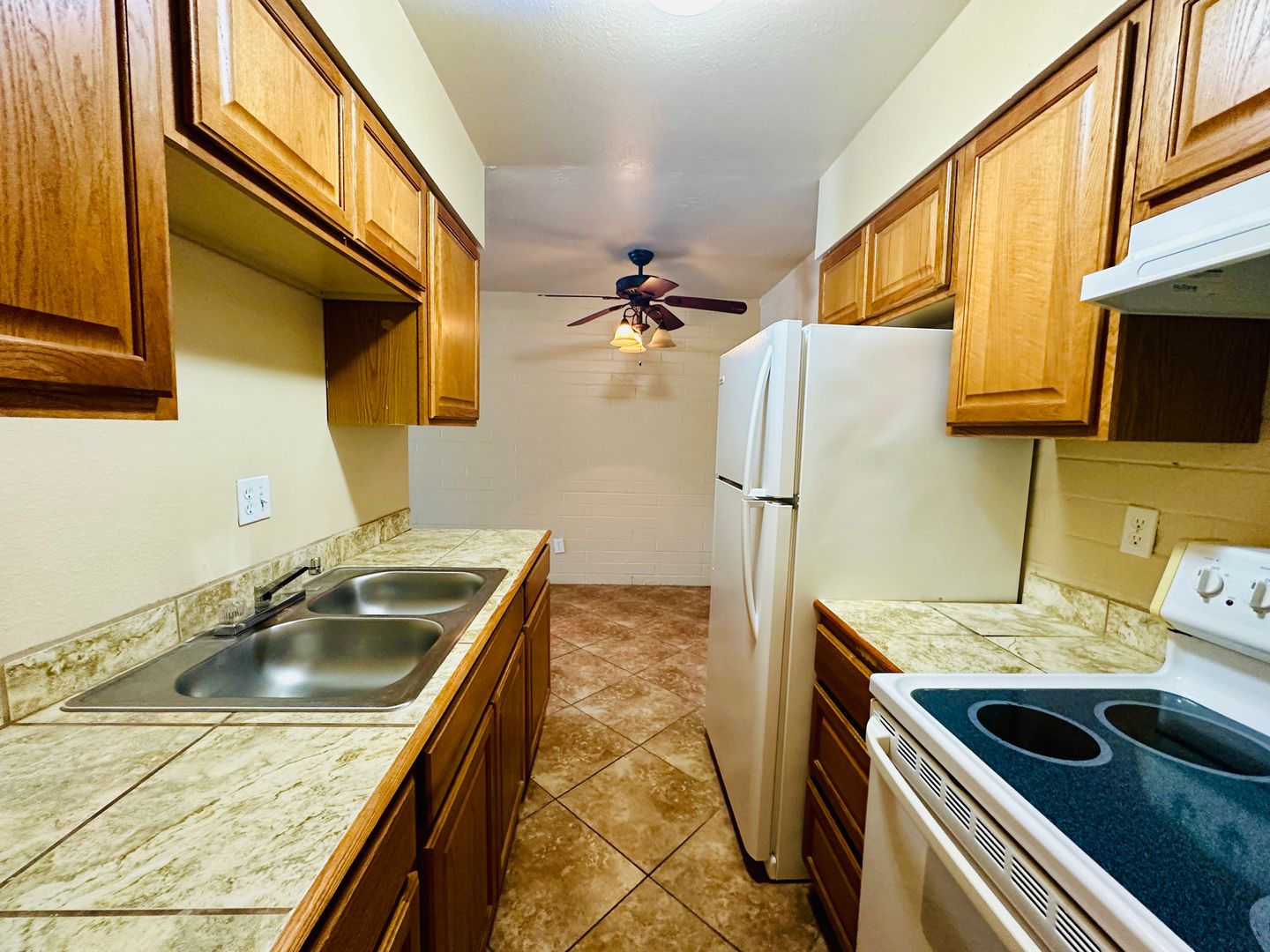 Tucson Apartment: 8750 E Cooper St