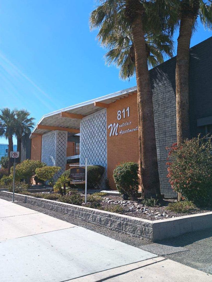 Tucson Apartment: 811 N Alvernon Way