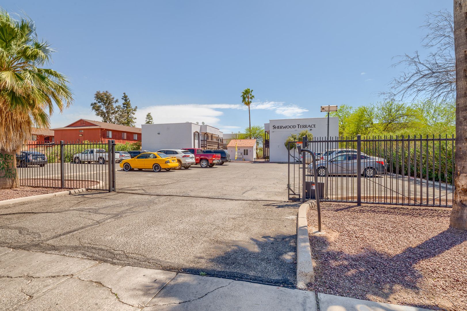 Tucson Apartment: 114 E Mohave Rd