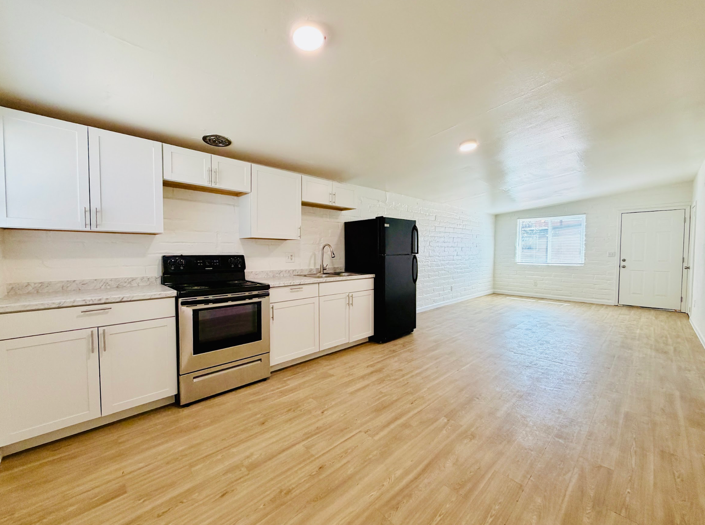 Tucson Apartment: 1620 E Adelaide Dr