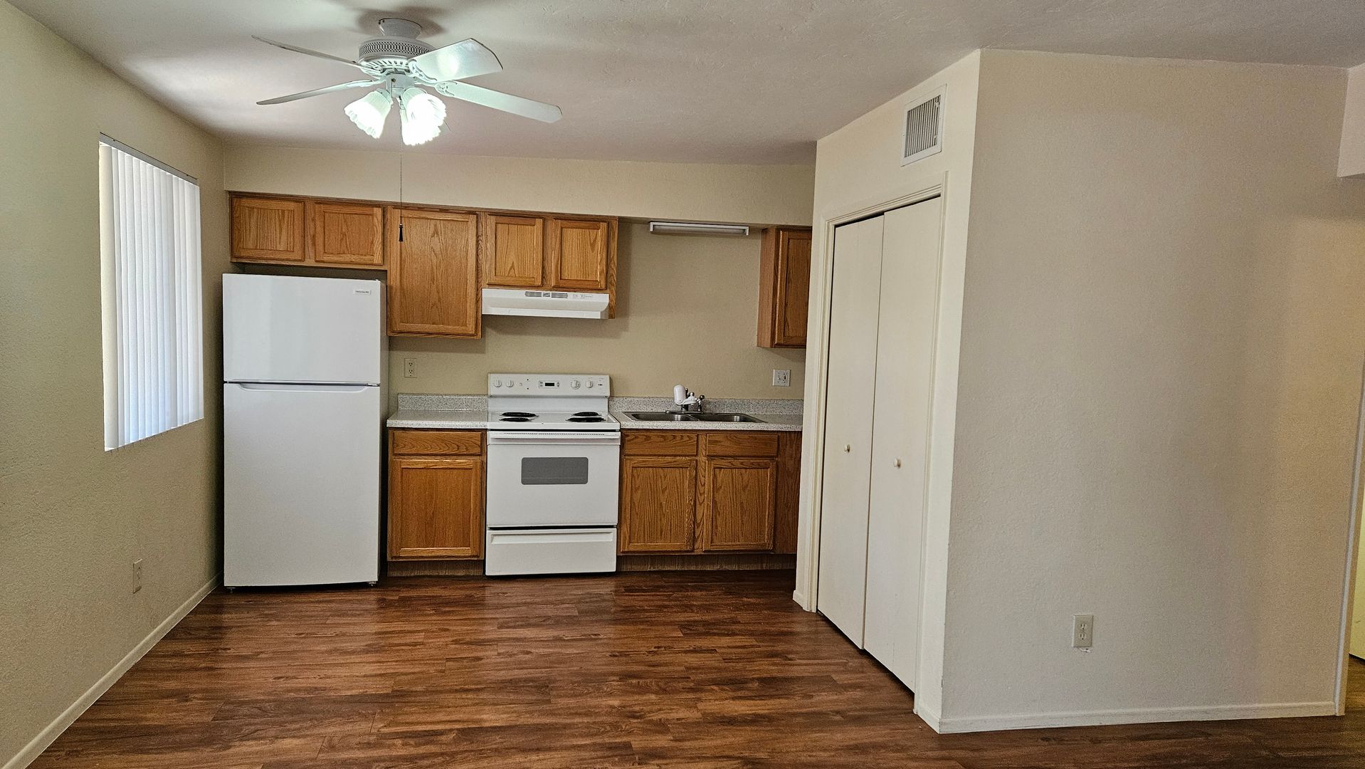 Tucson Apartment: 5739-5755 E Pima St