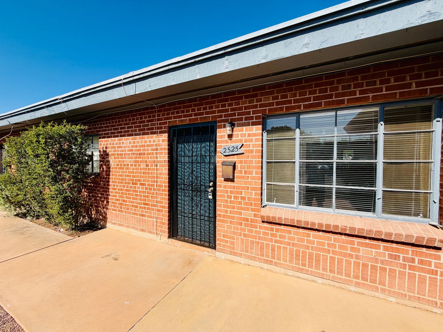 Tucson Apartment: 2523-2533 E Edison St