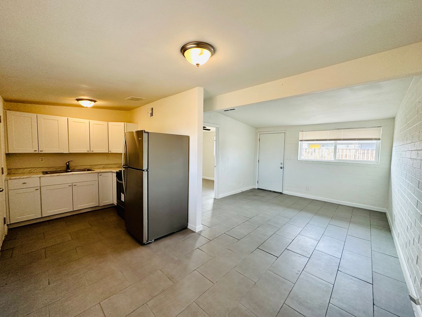 Tucson Apartment: 252 E Water St