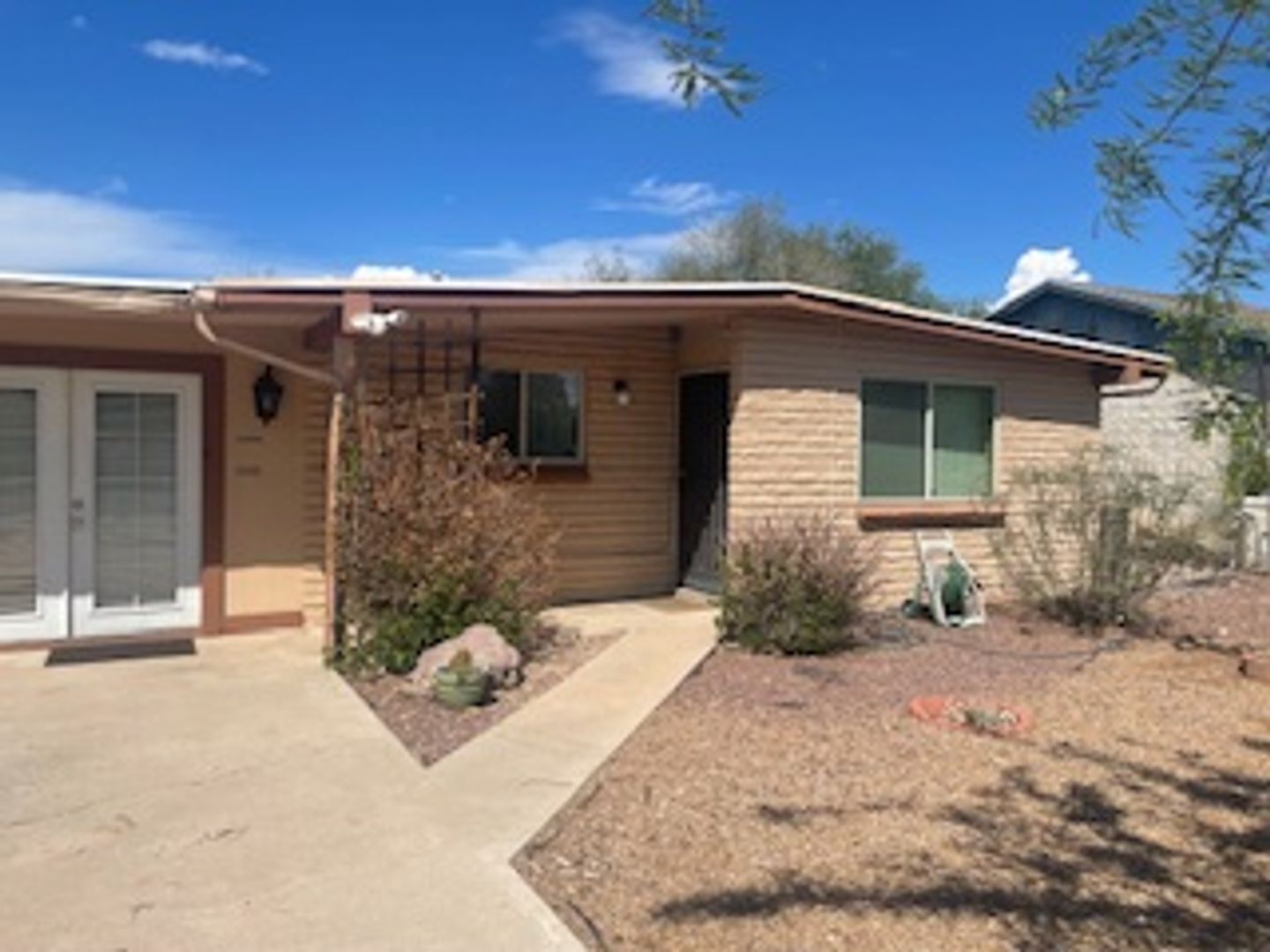 Tucson House: 2943 E. Beverly Drive