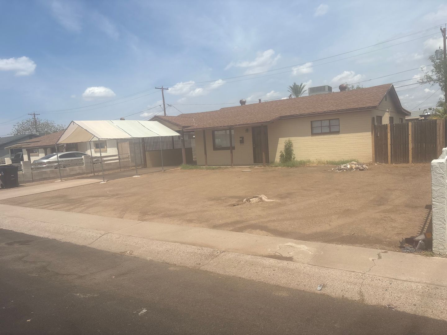 Phoenix House: 2746 W Glenrosa Ave