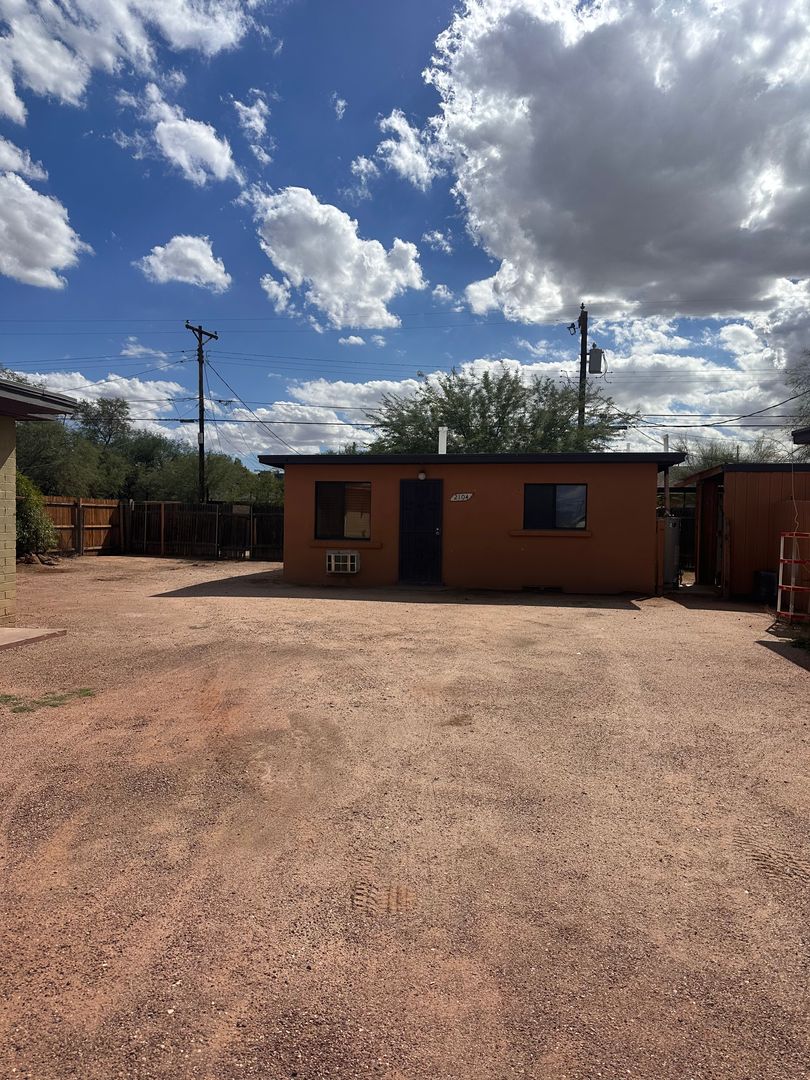 Tucson Apartment: 2100 E 18th Street