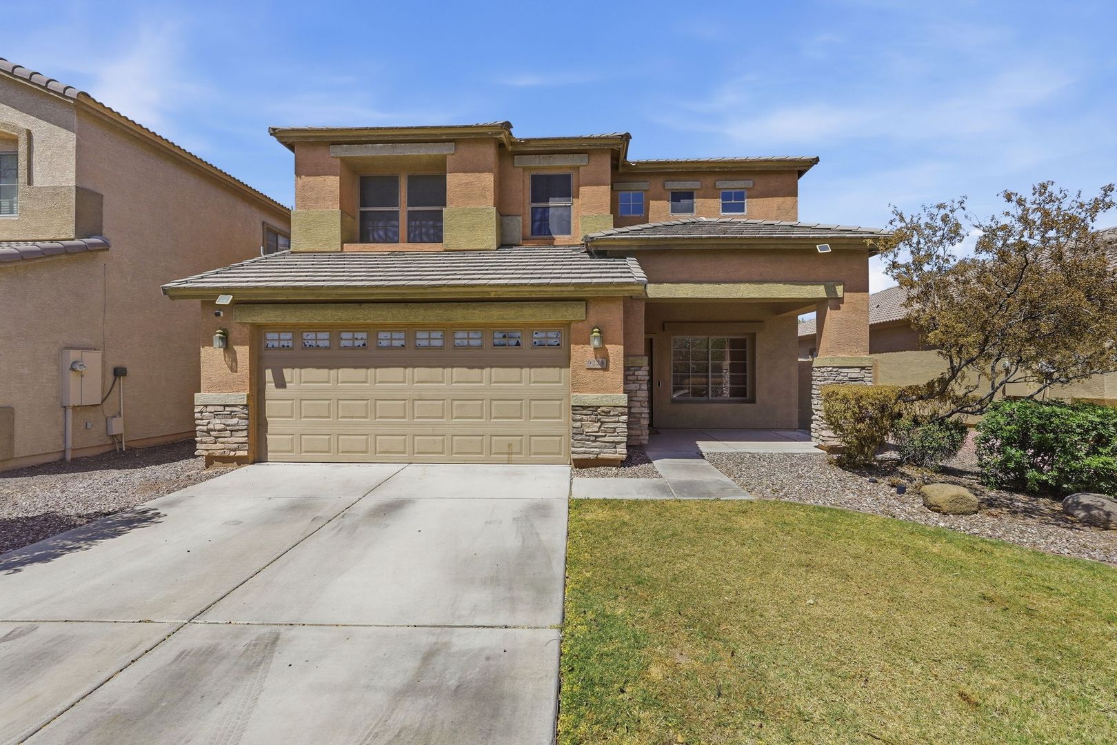 Tolleson House: 9228 W Raymond St