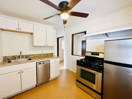 1 Month Free! Spacious 1 Bedroom - Old World Charm w/ Modern Updates~Hidden Adobe Community~4th AVE~ – photo 1