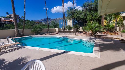 1 Month Free rent, Ask property manager for details!** Foothills 1 Bed/1 Bath Apartment on 1st story with beautiful tile flooring throughout. – photo 1