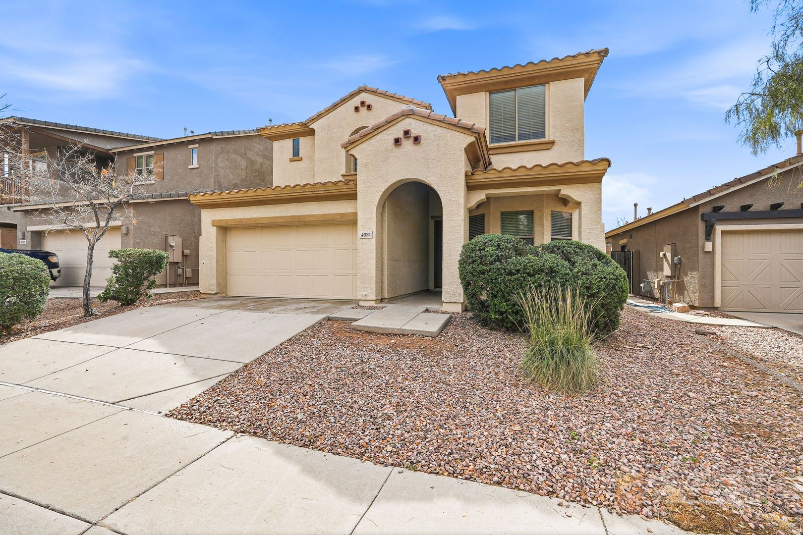 New River House: 4321 W Judson Dr