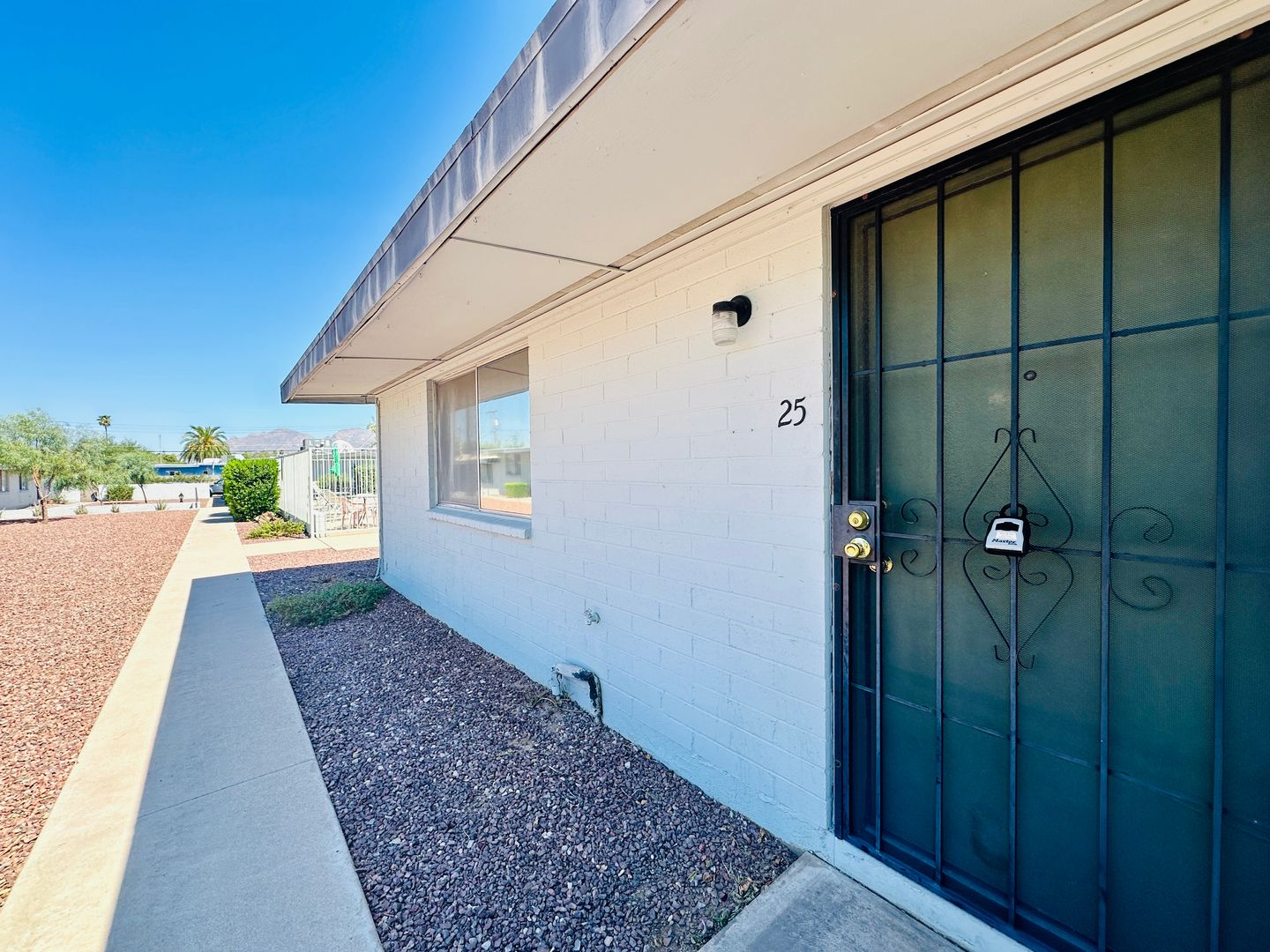 Tucson Apartment: 1401 E Adelaide Dr