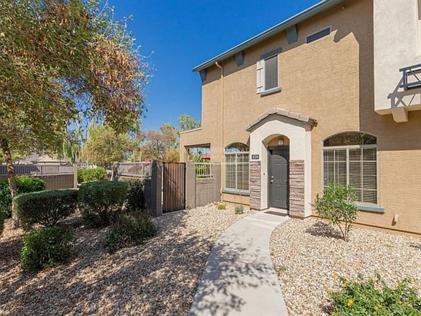 Goodyear Townhome: 458 N 168th Lane