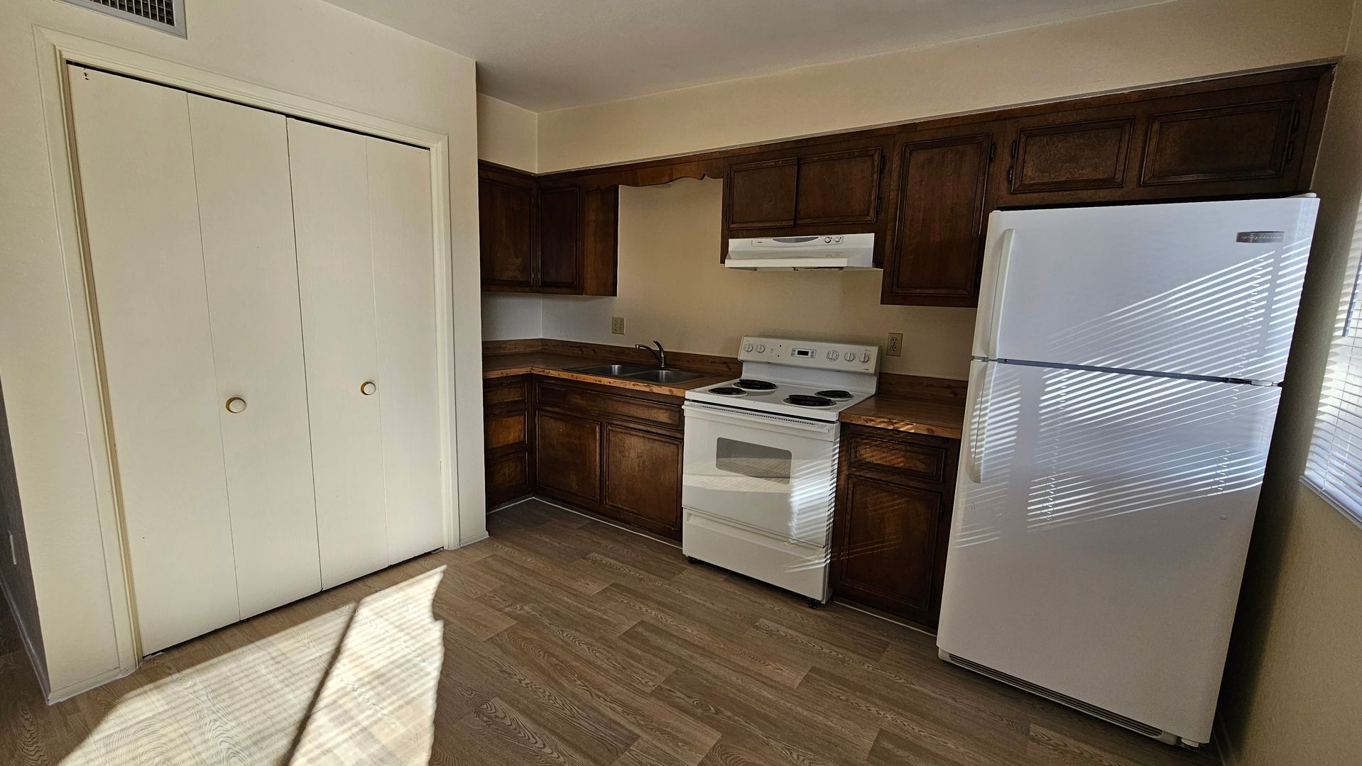 Tucson Apartment: 5739-5755 E Pima St