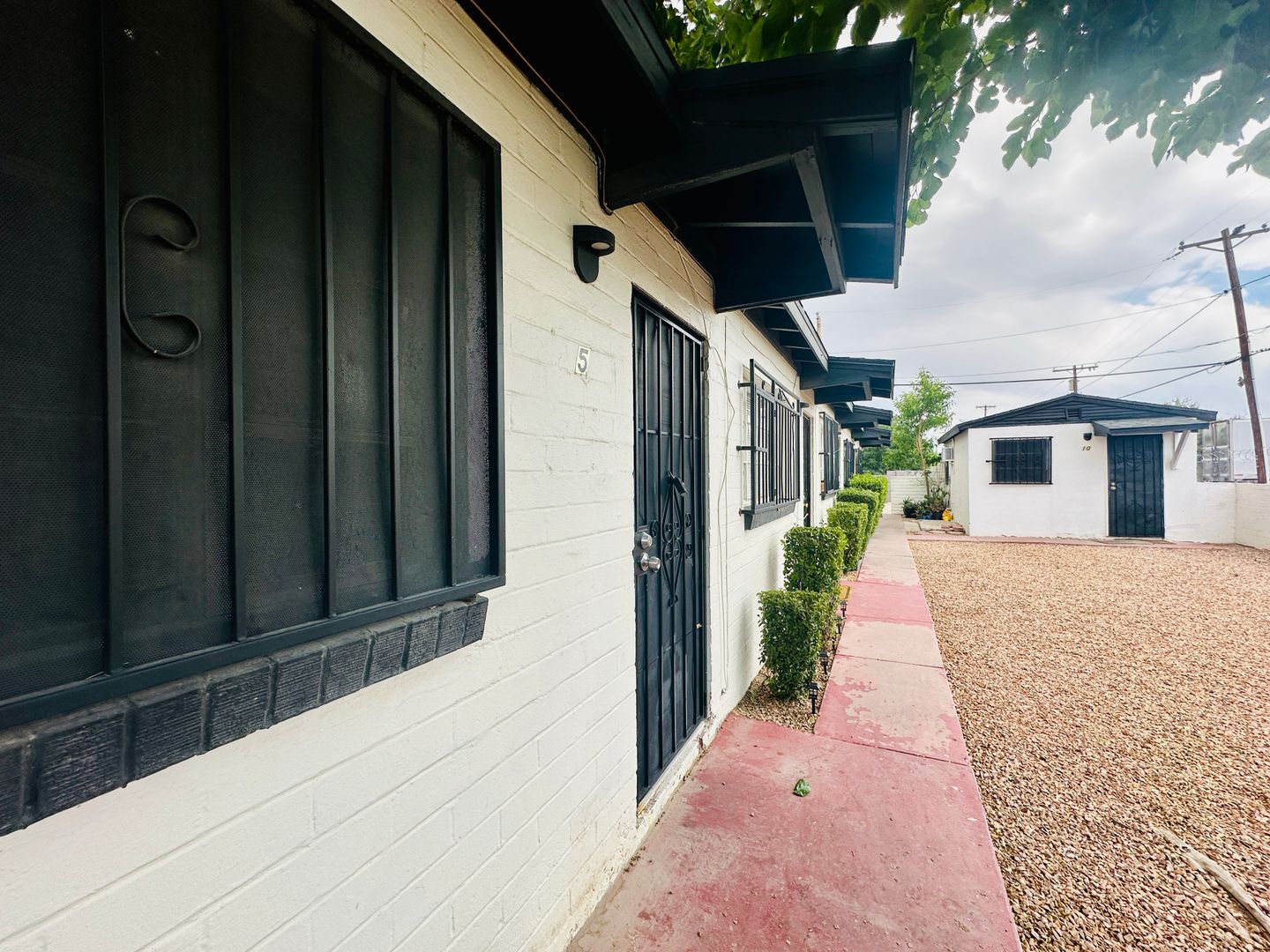 Tucson Apartment: 120 E 33rd St