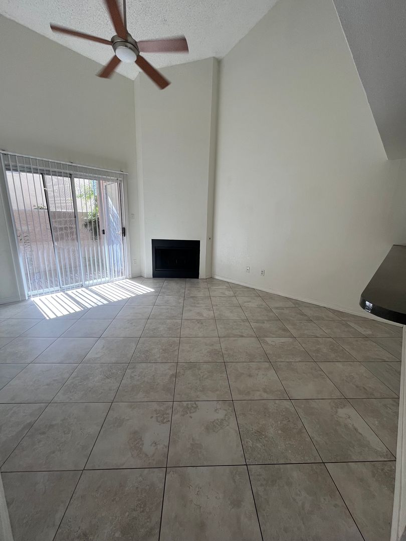 Scottsdale Apartment: 16818 N 56th St