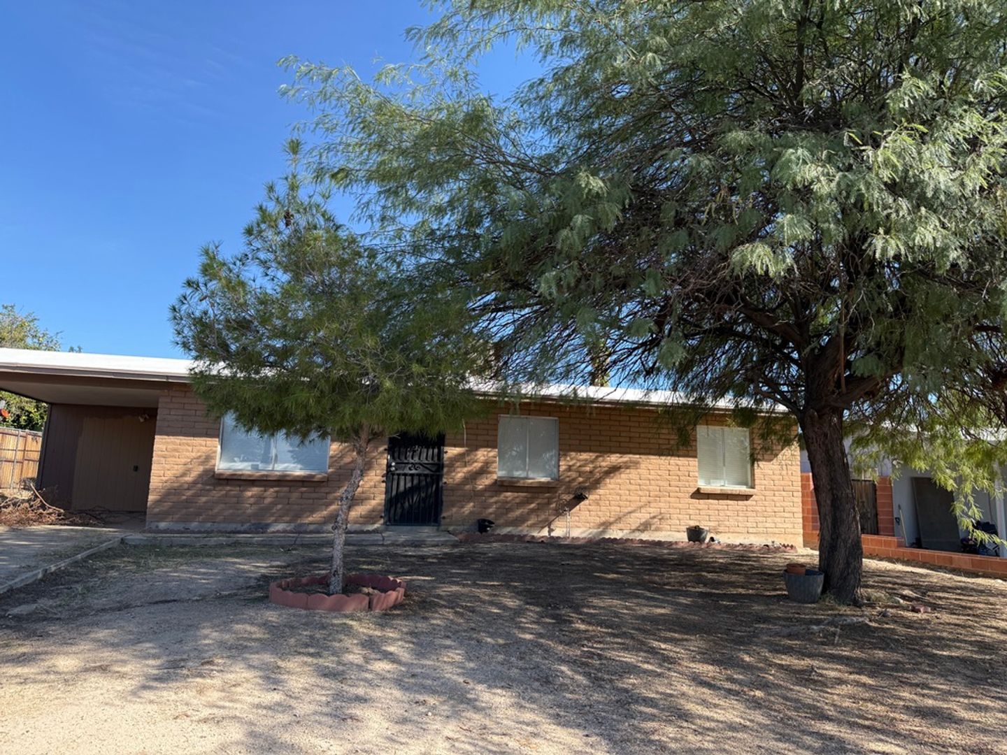 Tucson House: 7560 N Rae Ave