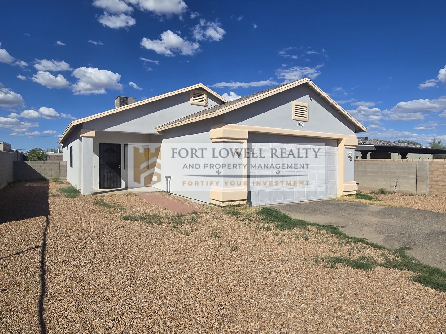 Tucson House: 920 W Starr Pass Blvd