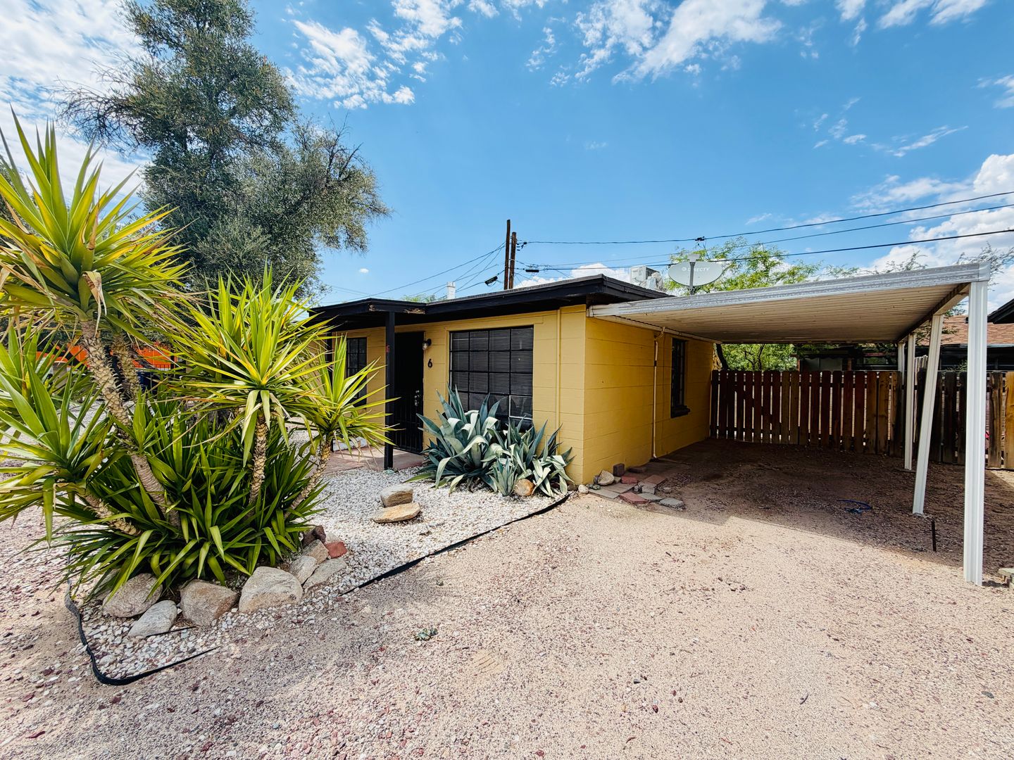 Tucson Apartment: 2614 N Los Altos Ave