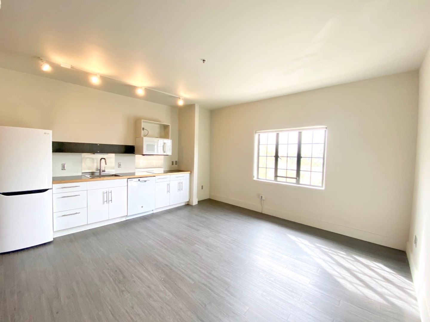 Tucson Apartment: 402 E 9th St