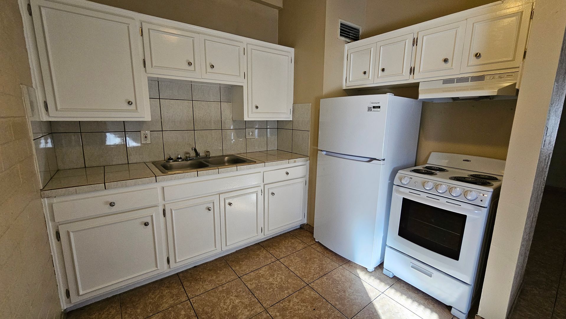 Tucson Apartment: 5416 E Lee St