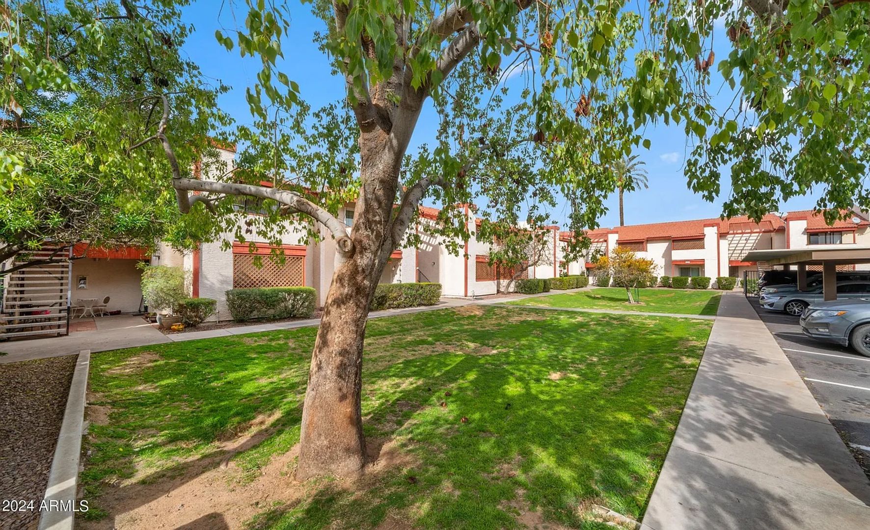 Phoenix Condo: 4211 E Palm Ln Unit 202